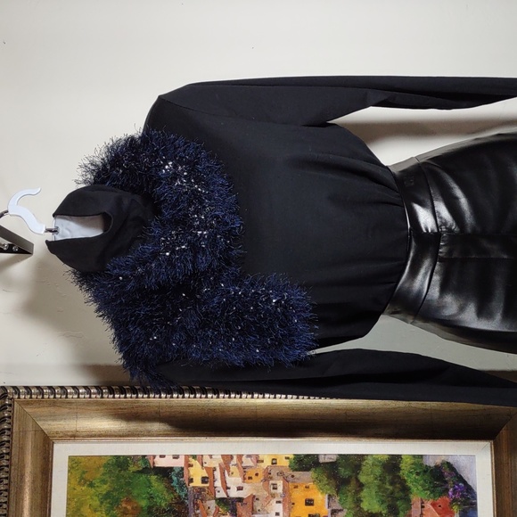 Artisan Crafted Hand Crochet Eyelash Fringe Scarf - Picture 2 of 3